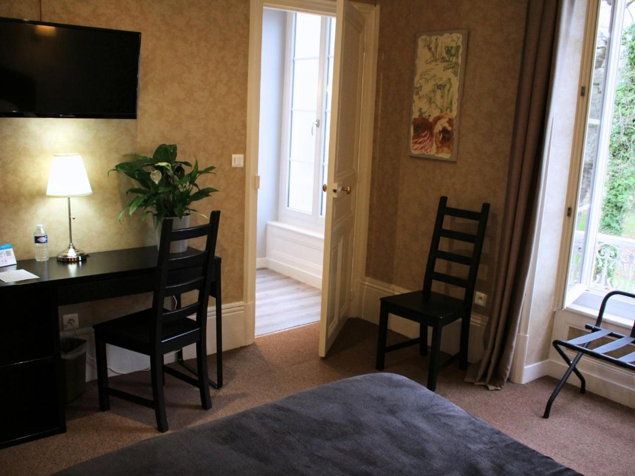 Grand Hotel De Bourbon-Lancy - Spa Et Restaurant - Logis Kültér fotó
